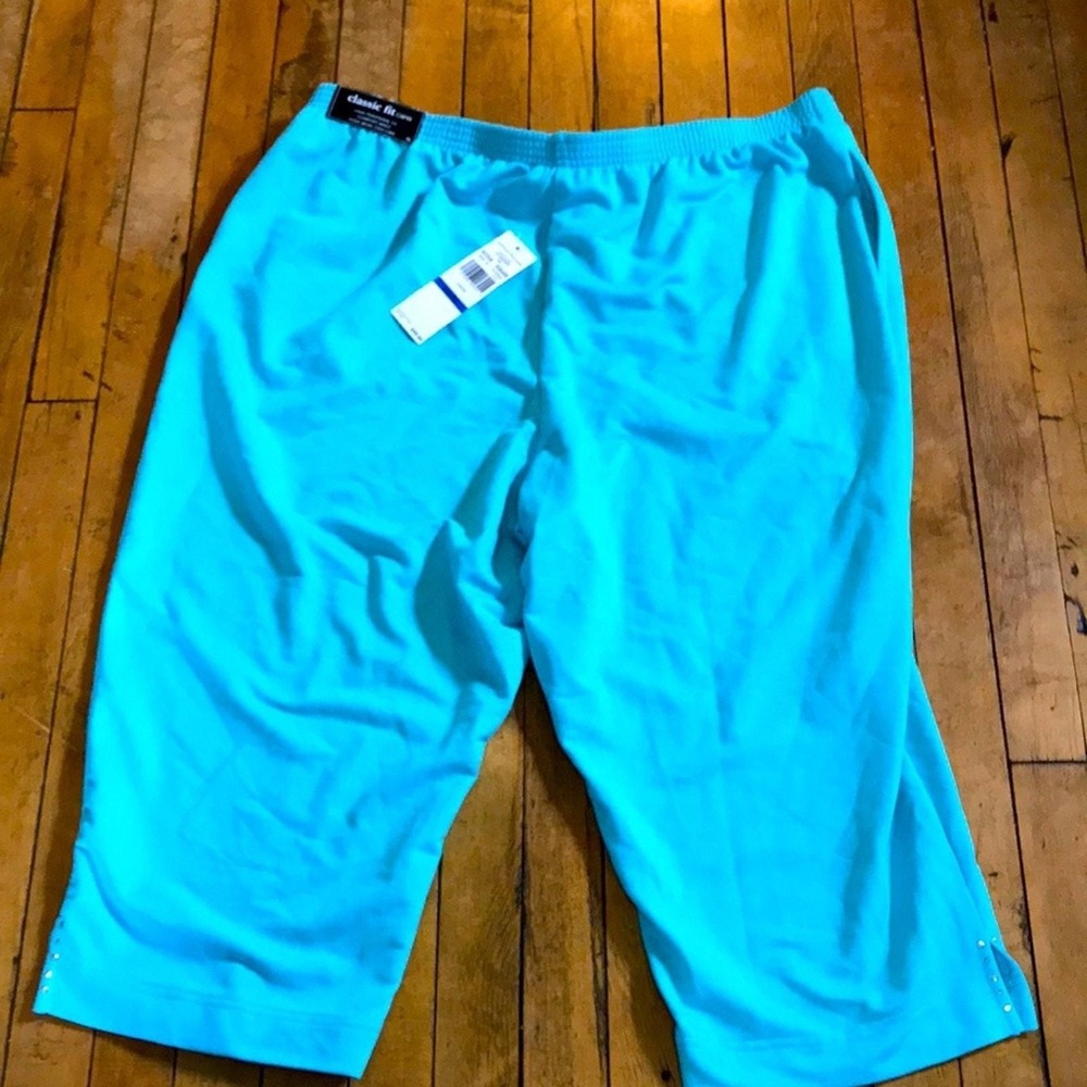 Classic fit capri xl Elastic Waistband Lightweight‎ - NWT - Alfred Dunner